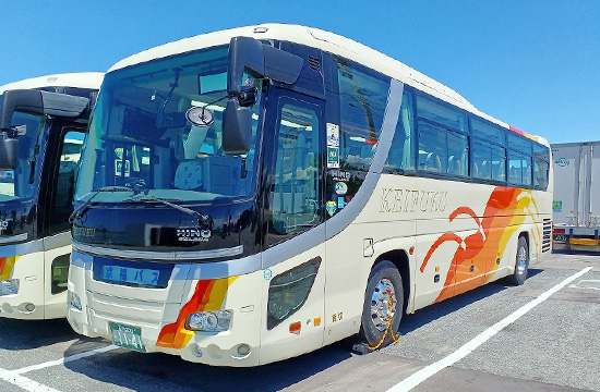 【正社員】貸切バス運転士（支度金『最大３０万円』支給）